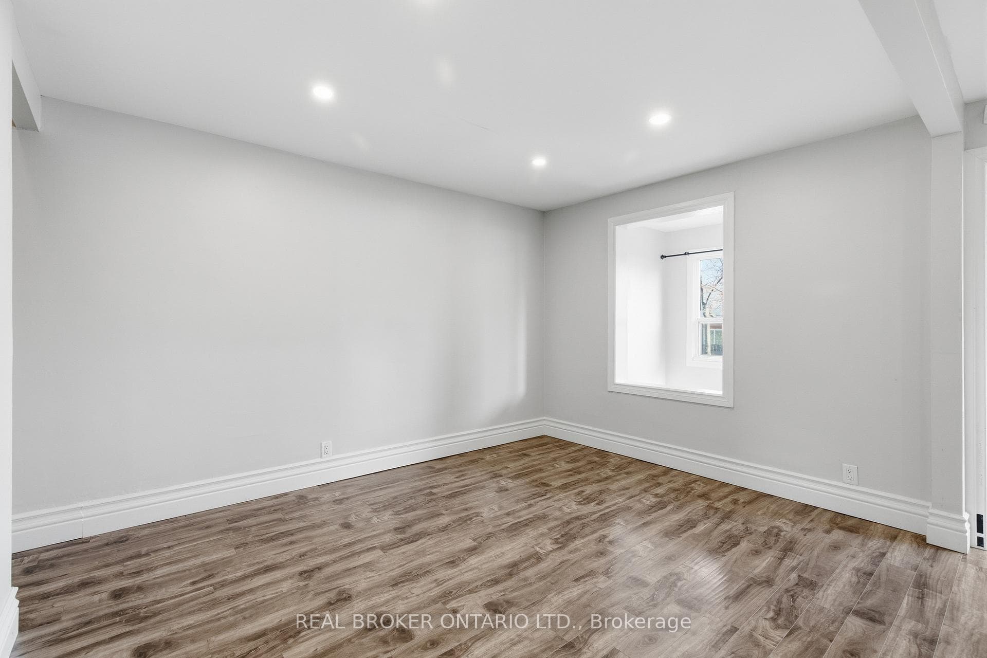 26 Bayfield Avenue photo 17