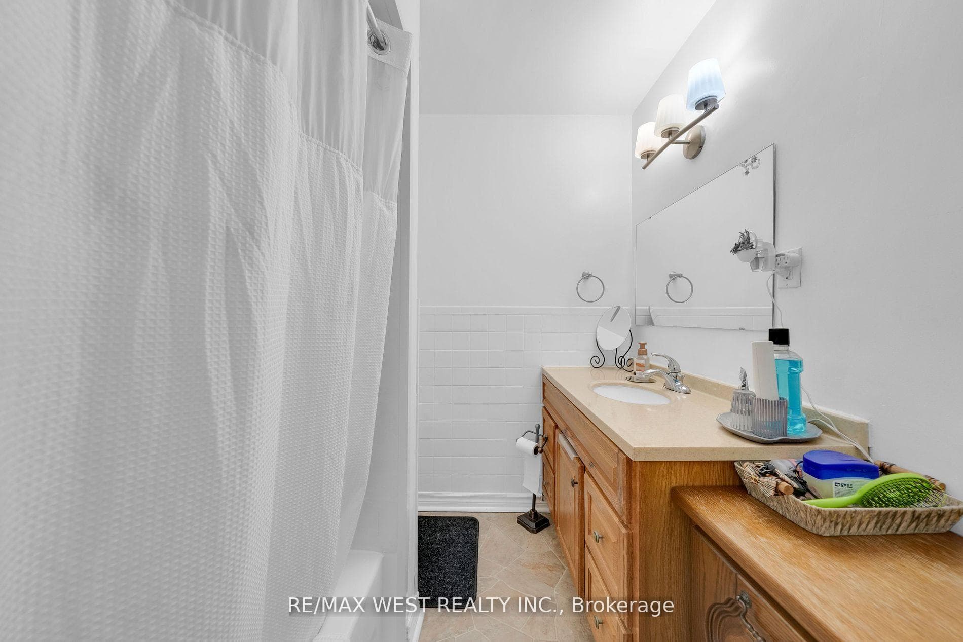 69 Harrison Drive photo 13