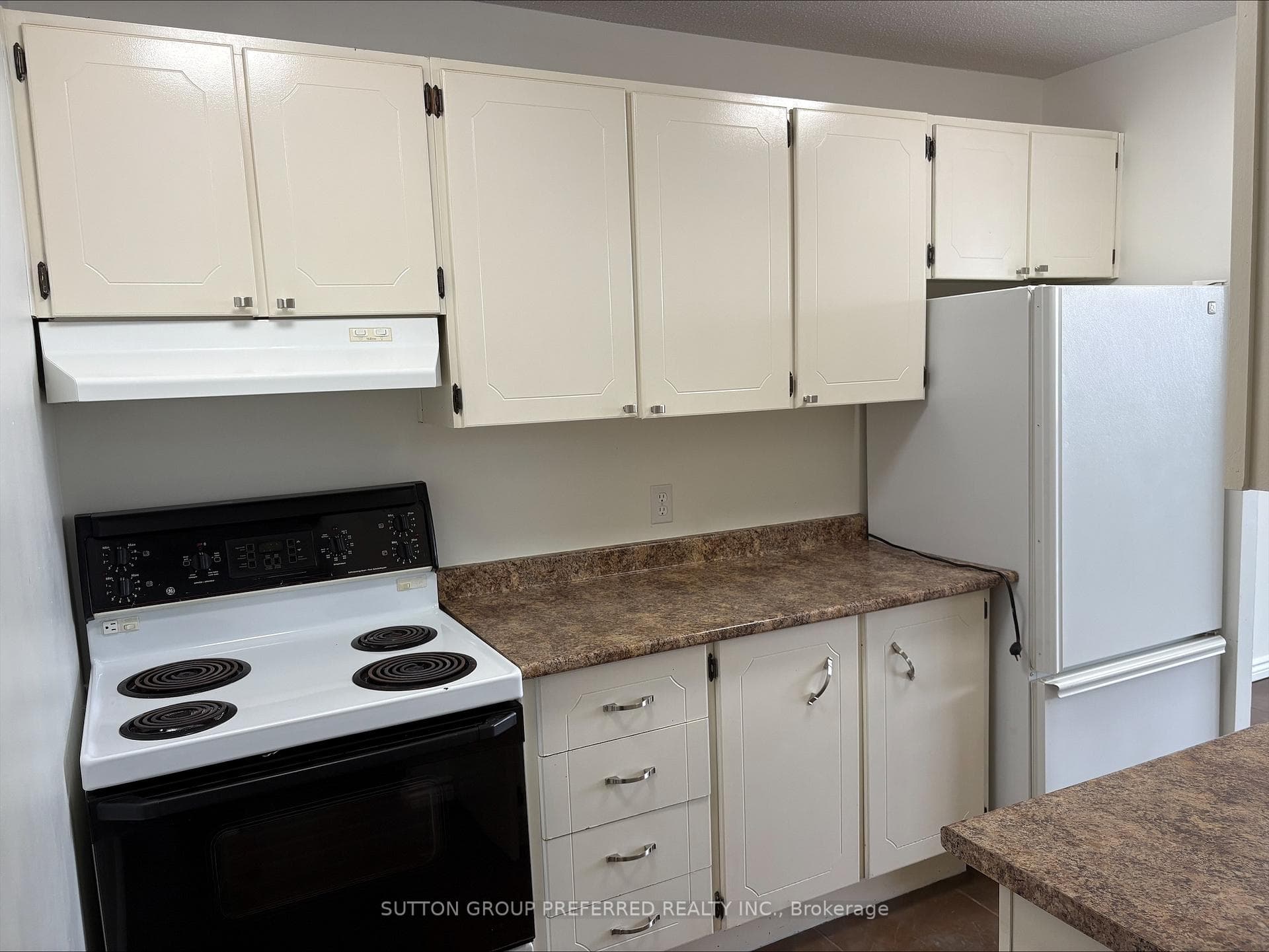 1103 Jalna Boulevard Unit 1407 photo 11