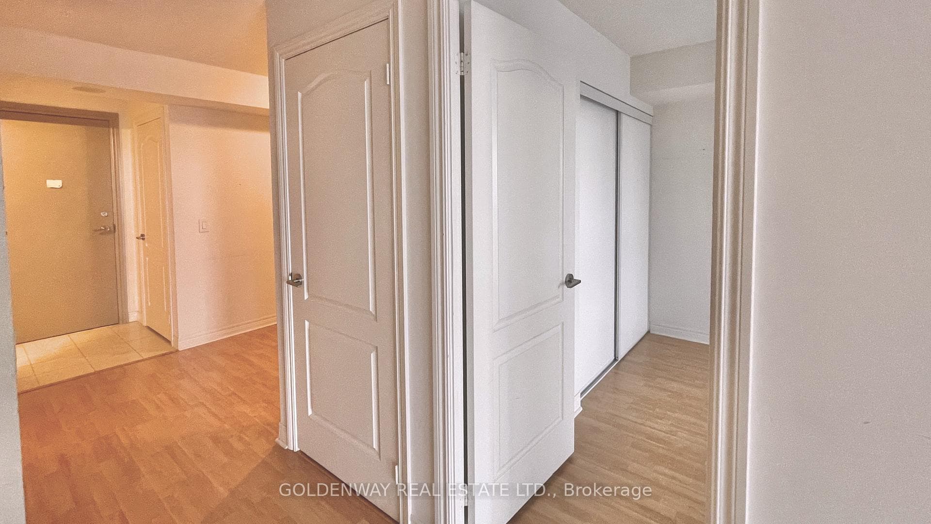 70 Town Centre Court Unit 2208 photo 7