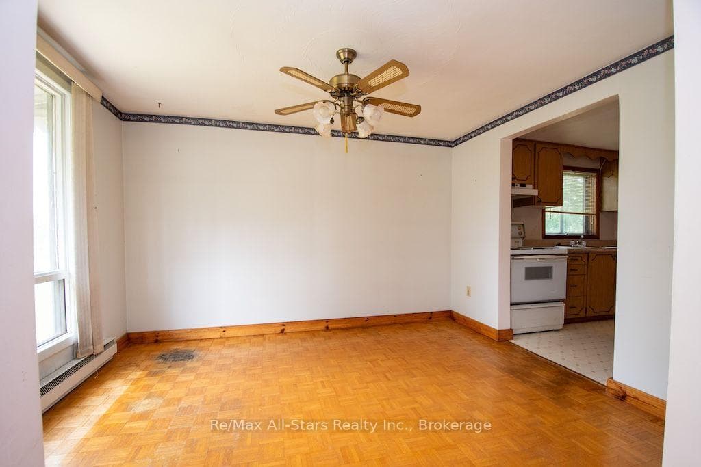 9 Jones Avenue photo 9