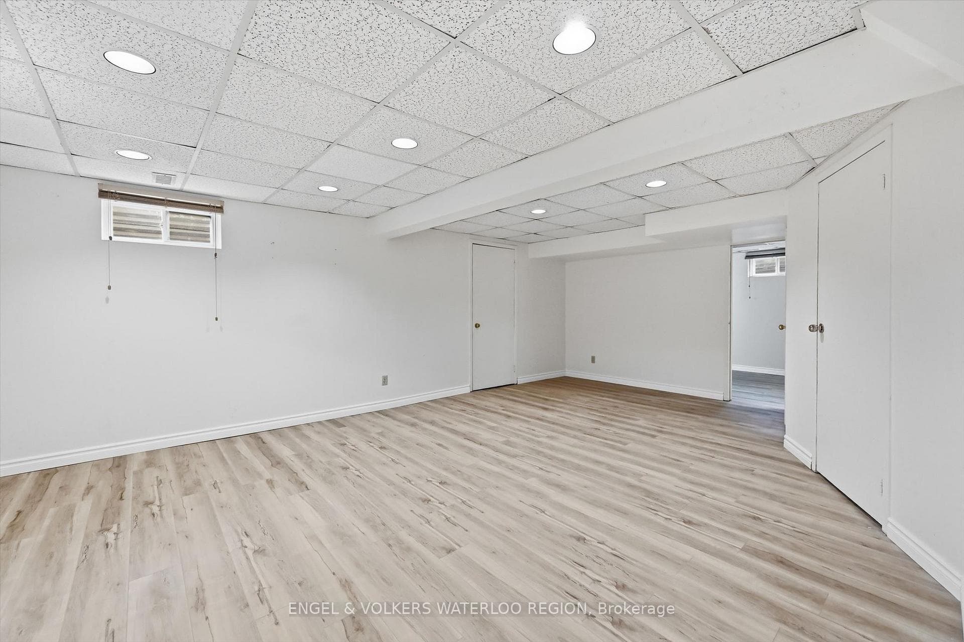 18 Regal Drive photo 37