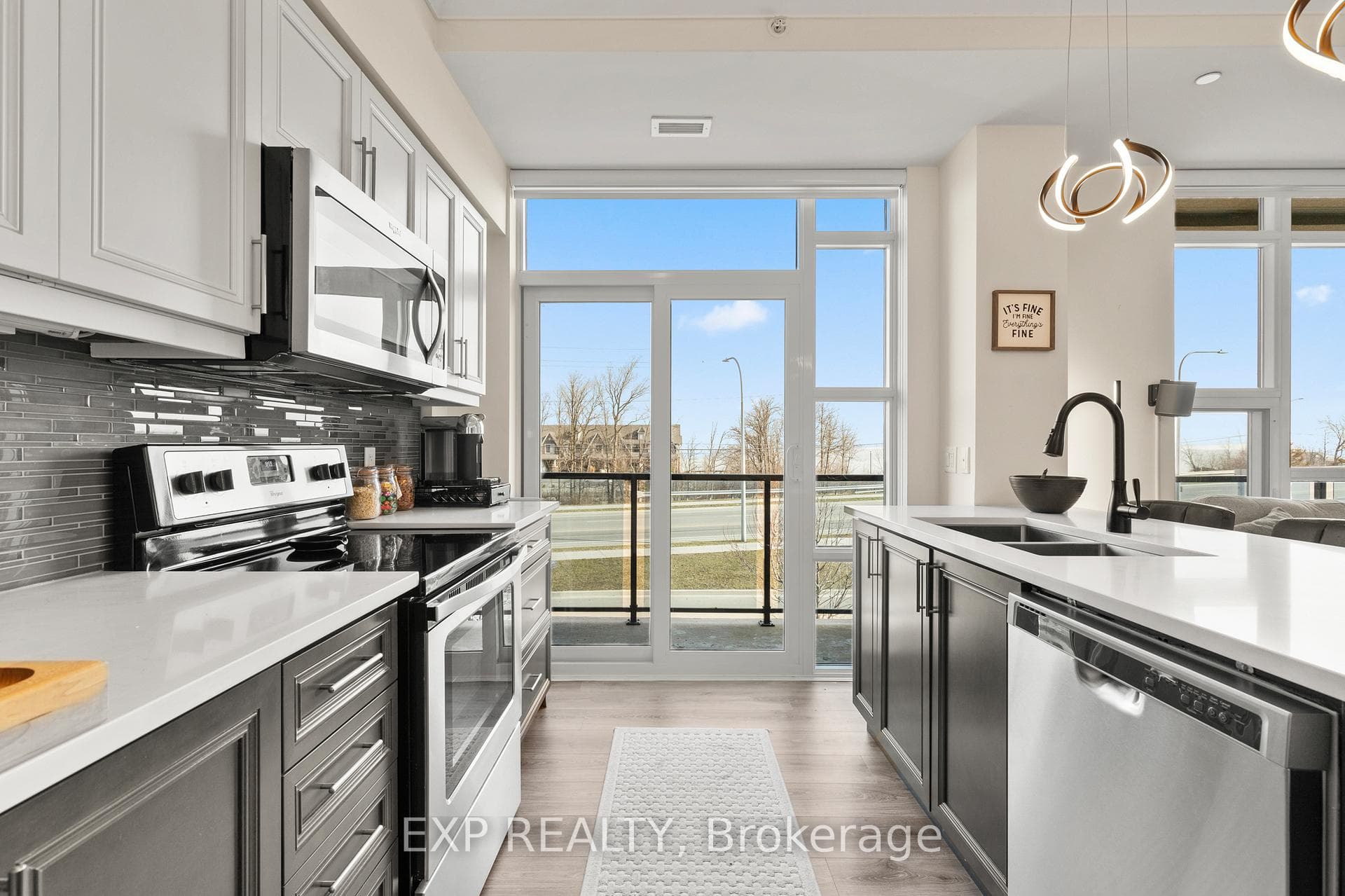 10 Concord Place Unit 209 photo 13