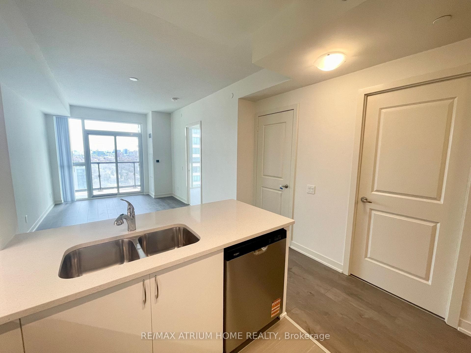 4955 Yonge Street Unit 2102 photo 5