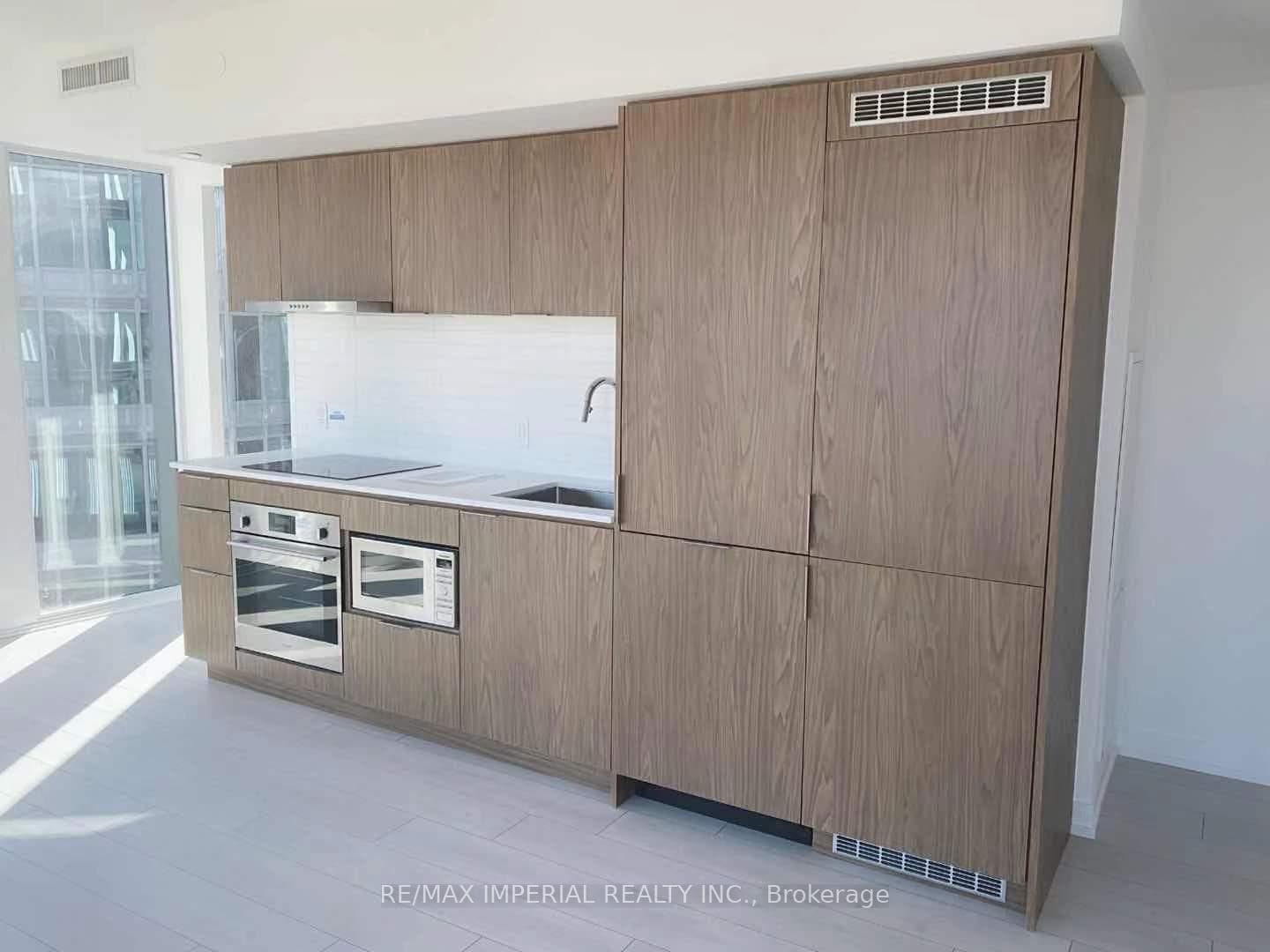 60 Shuter Street Unit 2811 photo 9