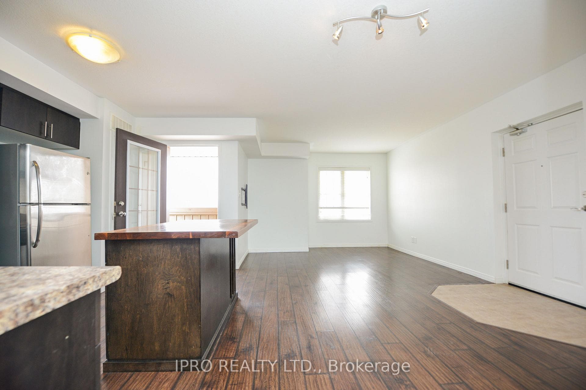 1460 Highland Road Unit 9K photo 2