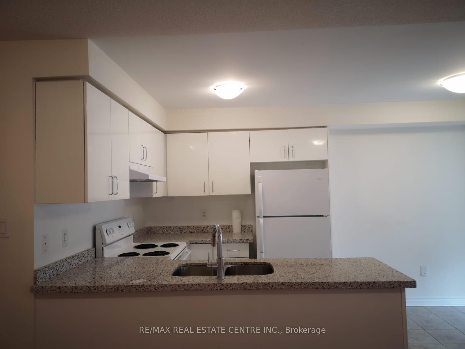 600 Shoreline Drive Unit 1 photo 16