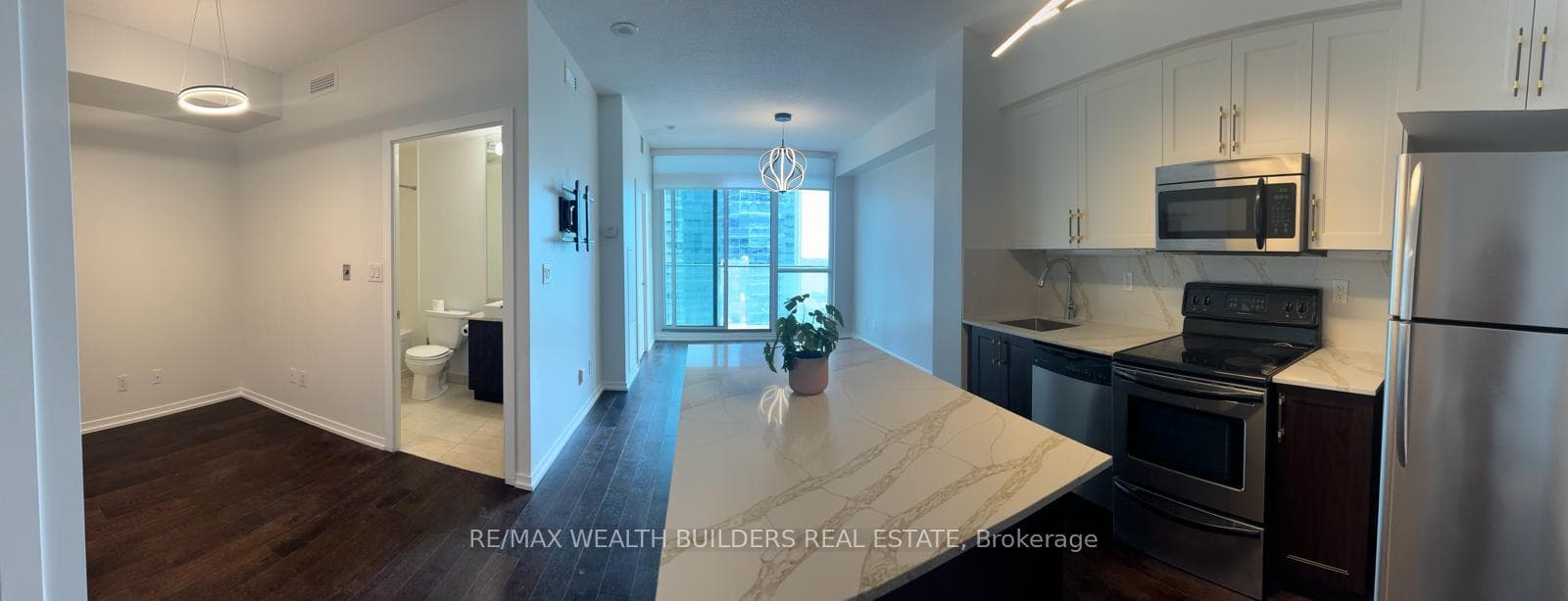 55 Bremner Boulevard Unit 2508 photo 4