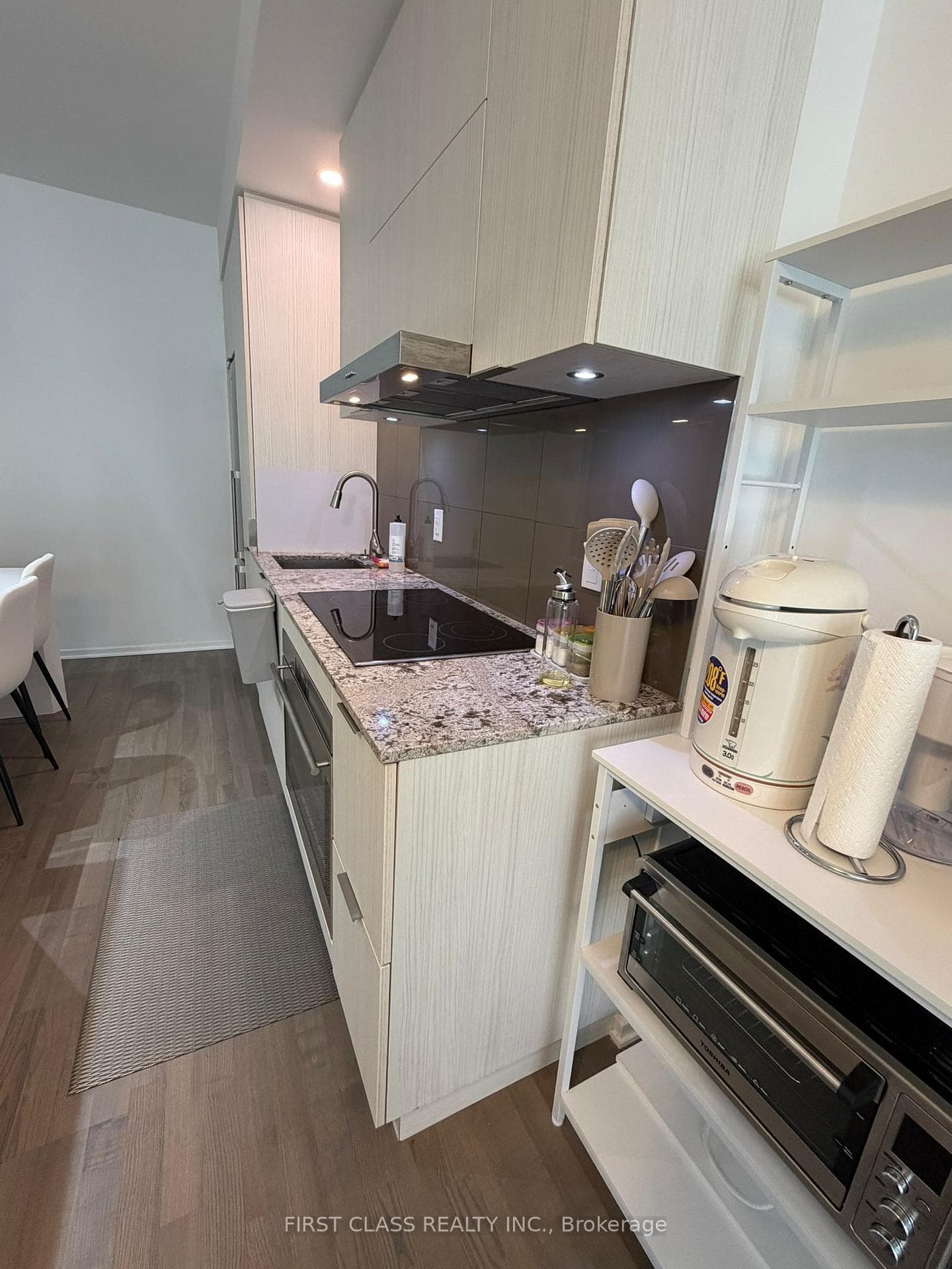 1 Bloor Street Unit 317 photo 10