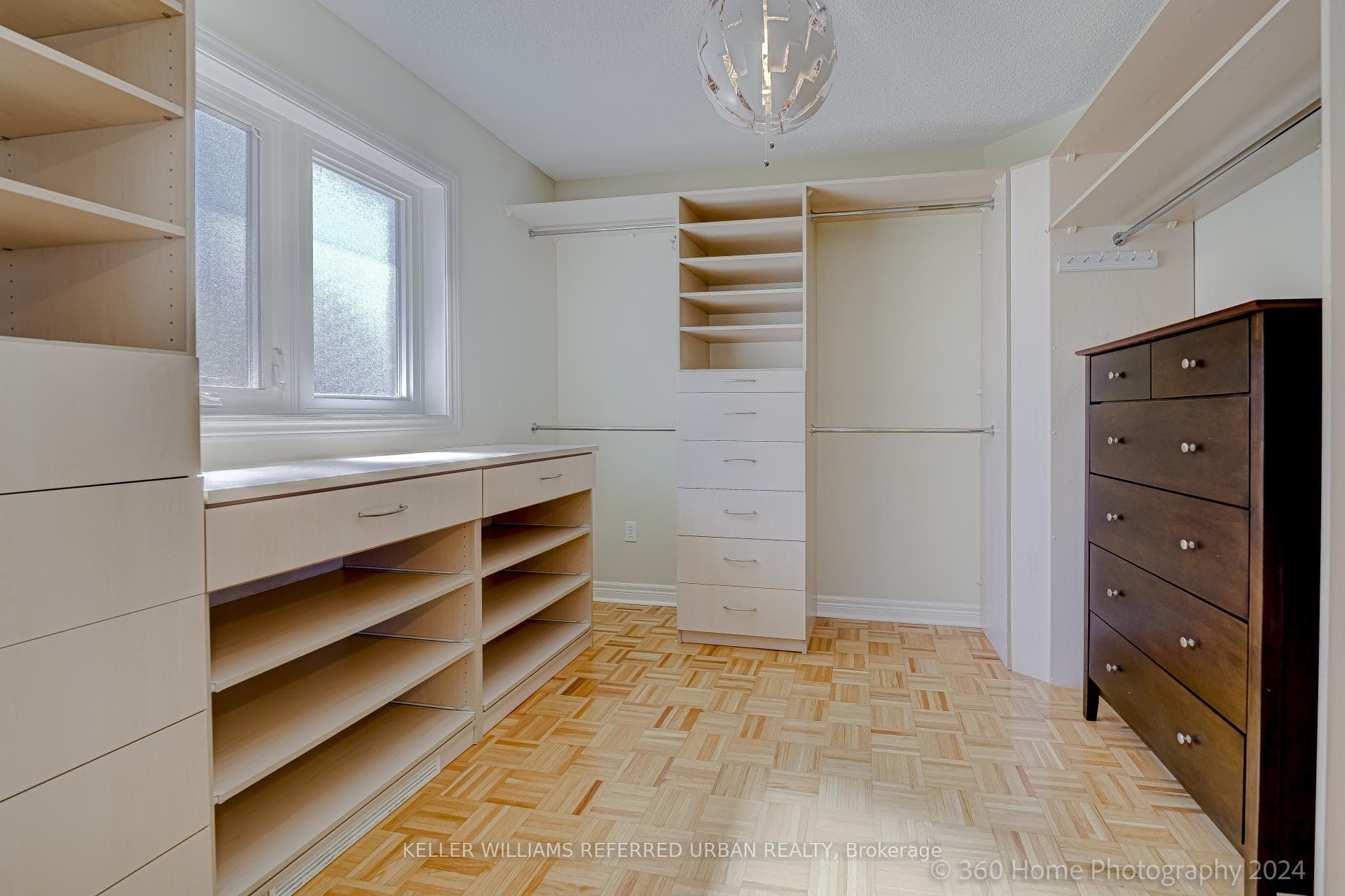 130 Bestview Crescent photo 21
