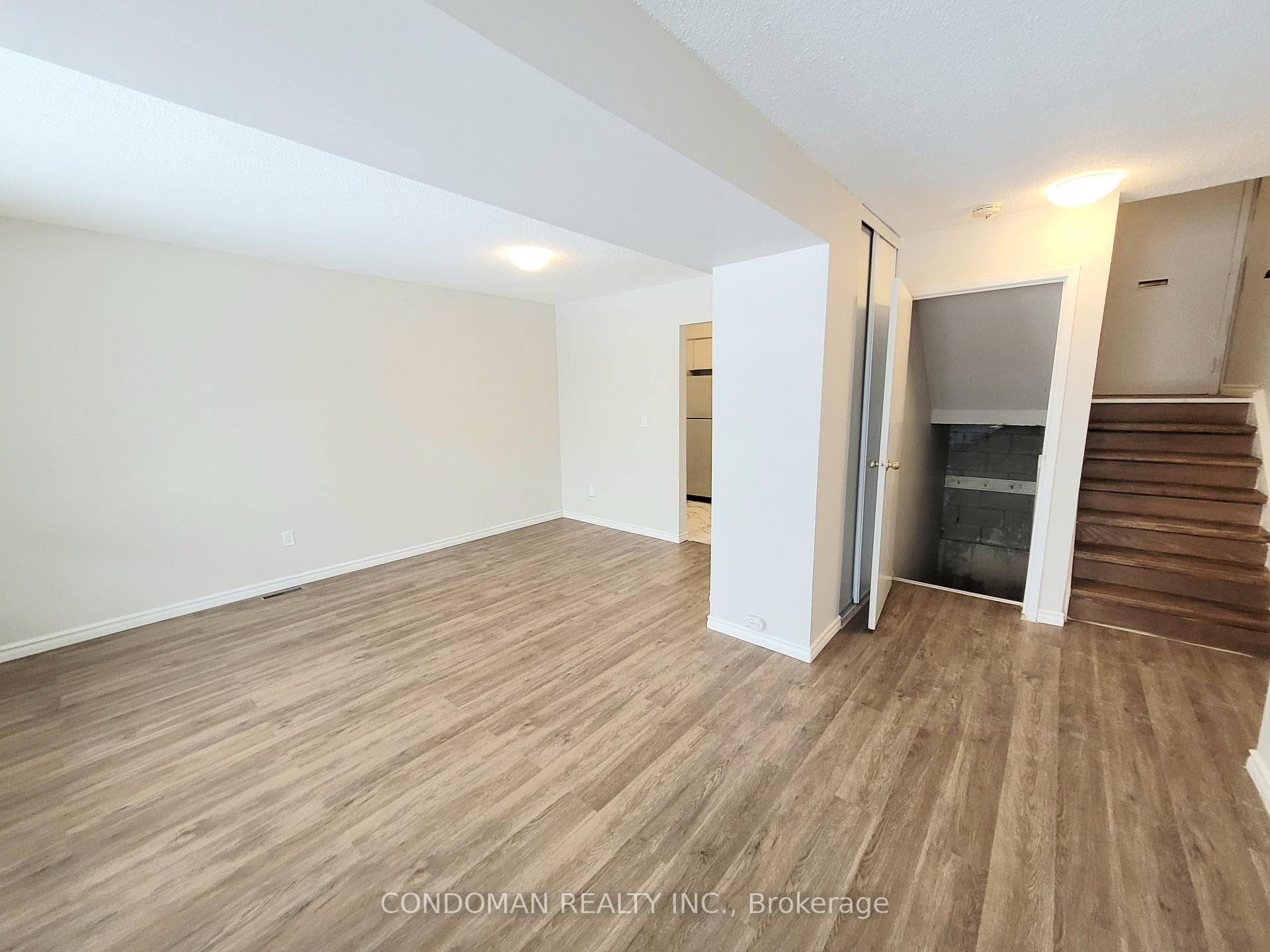 477 Dean Avenue Unit 6 photo 2