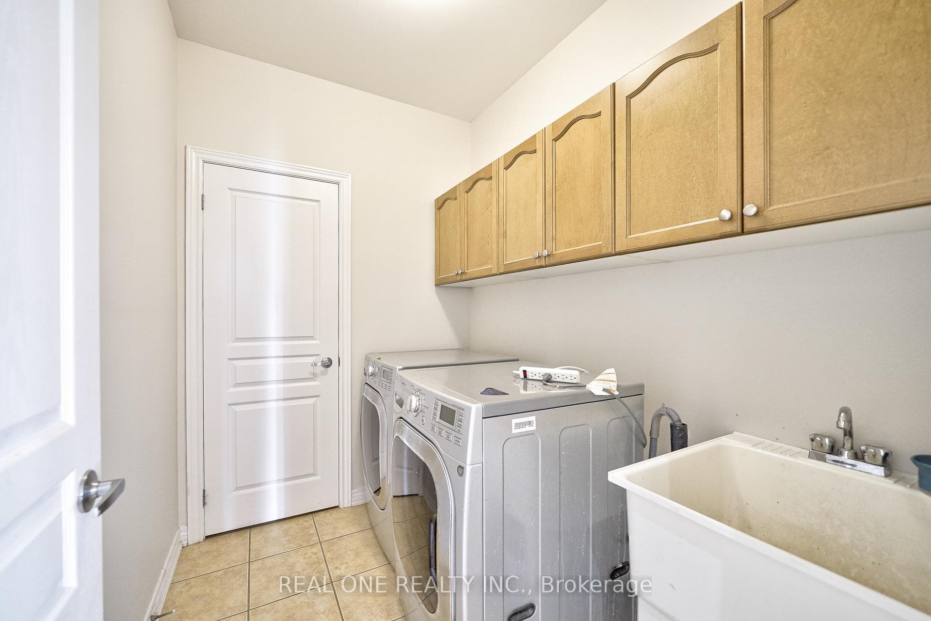 29 Seiffer Crescent photo 16