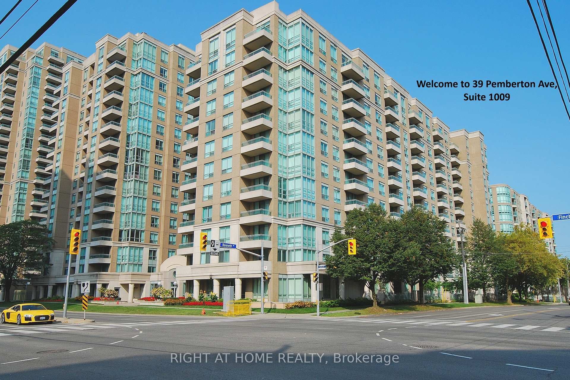 39 Pemberton Avenue Unit 1009 photo 1