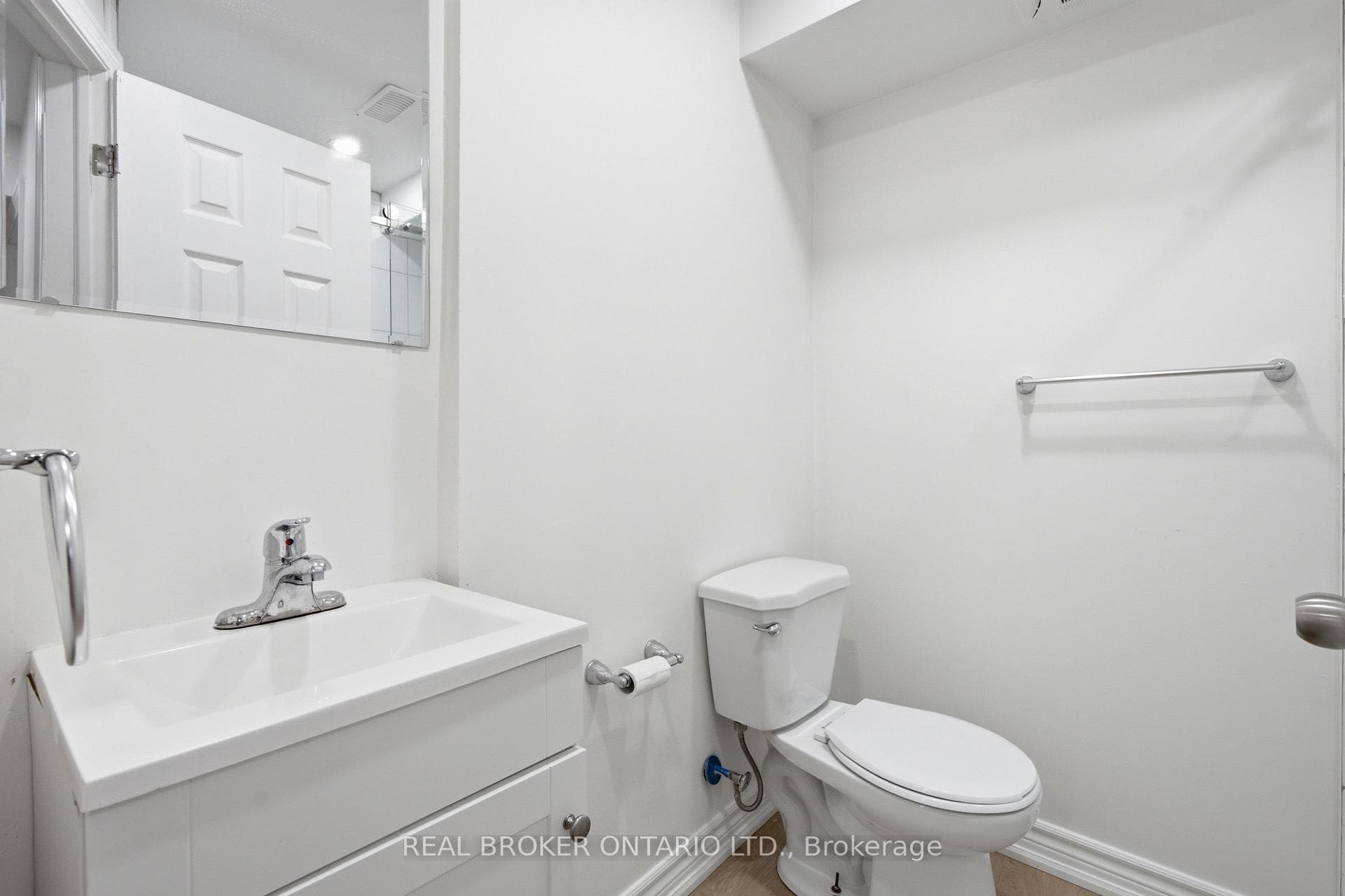 94 Roxana Avenue photo 37