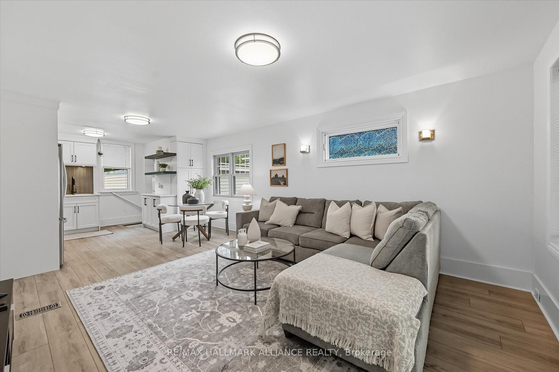 4652 Sixth Avenue photo 8