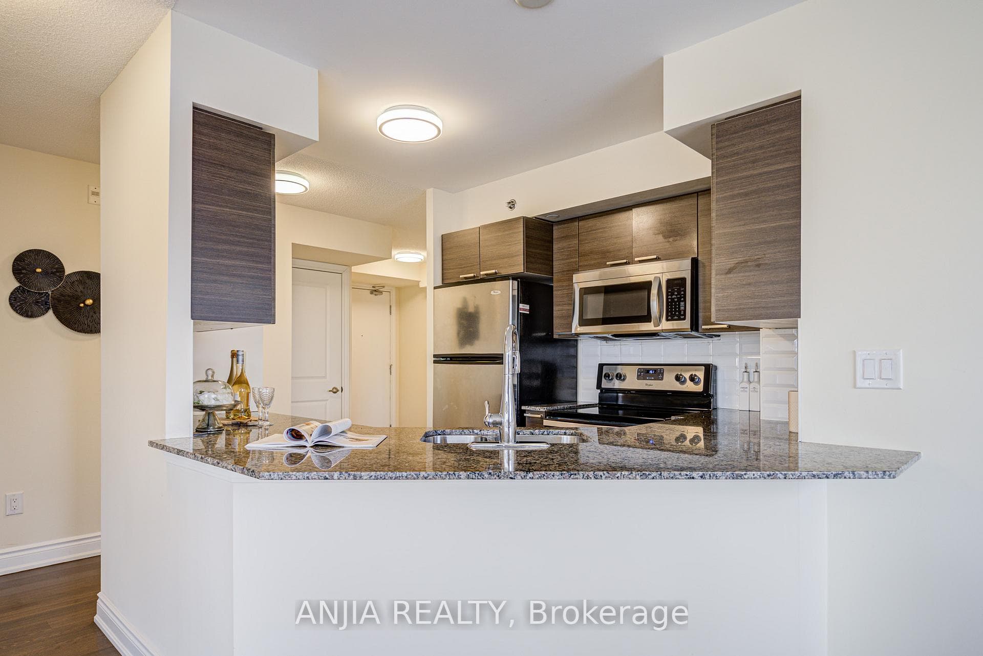 760 Sheppard Avenue Unit 313 photo 7