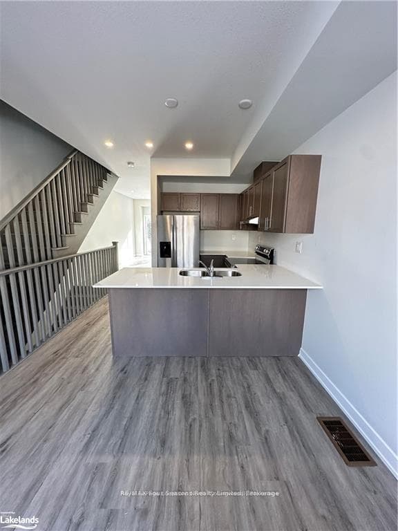 72 WINTERS Crescent photo 13