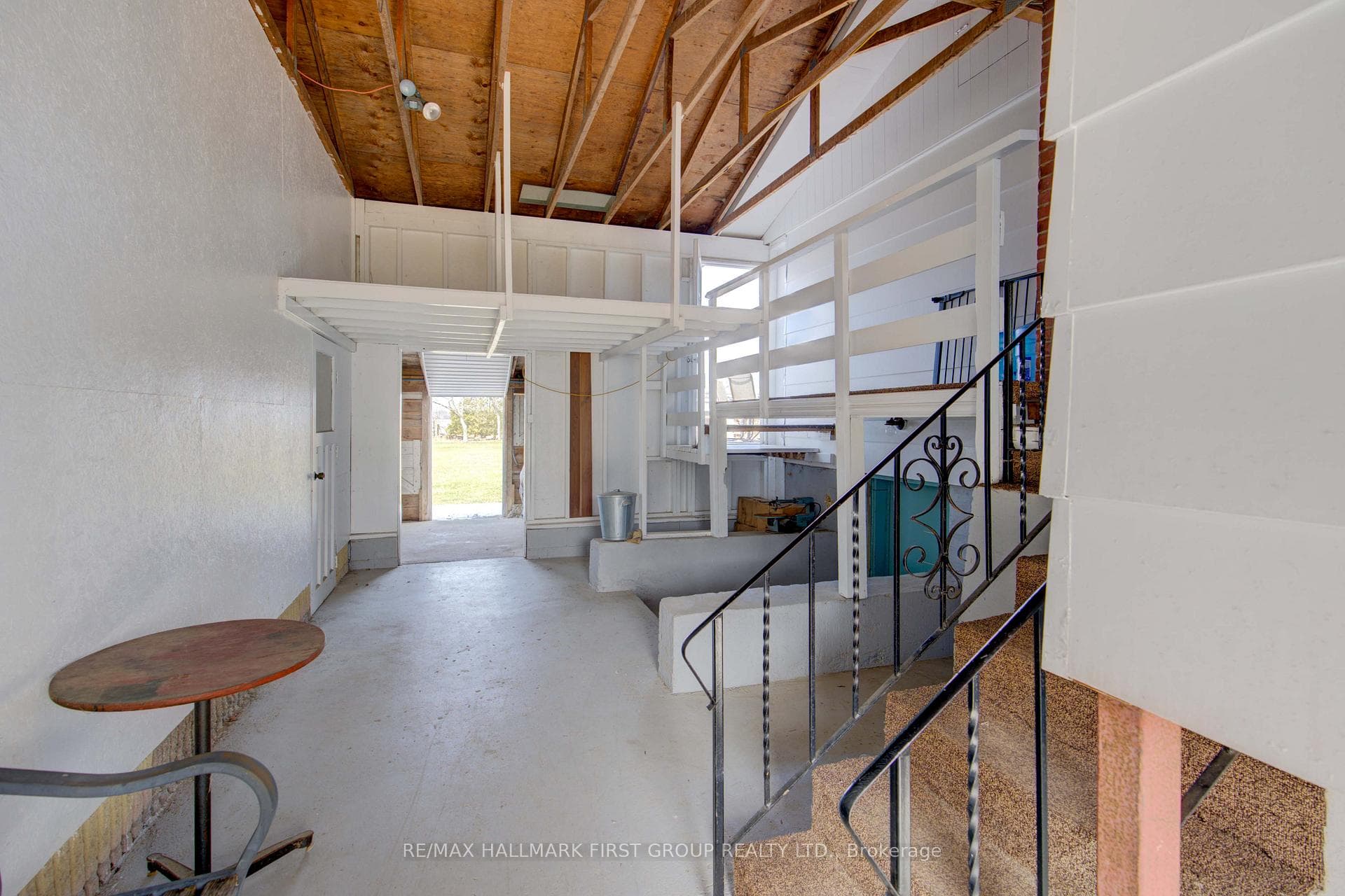3958 Petworth Road photo 4