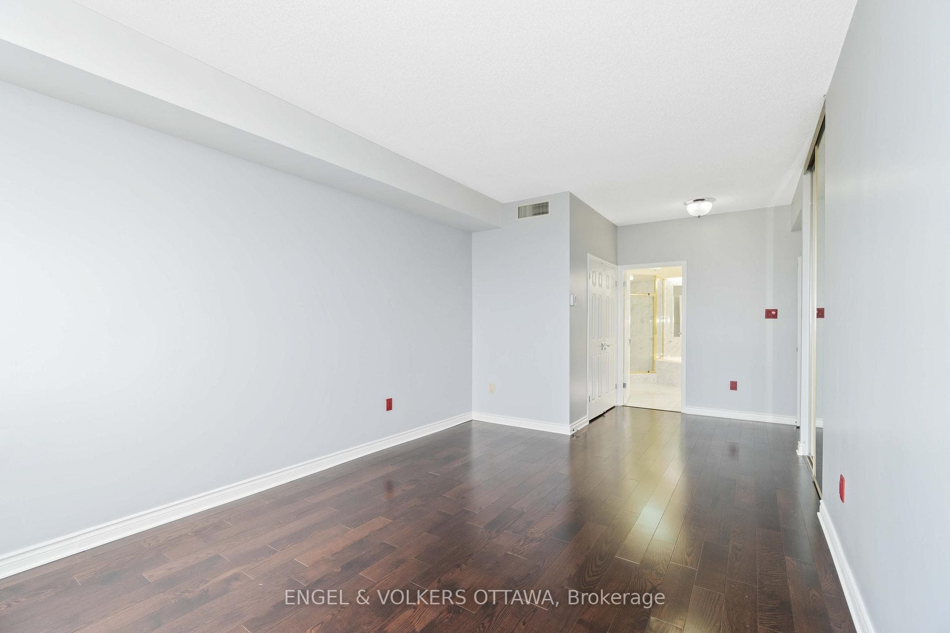 1480 Riverside Drive Unit 2306 photo 15