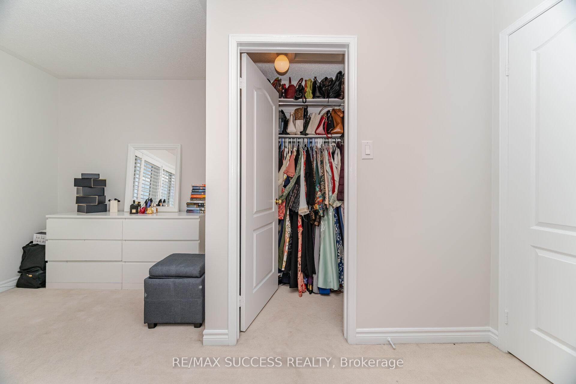 3570 Southwick Street photo 26