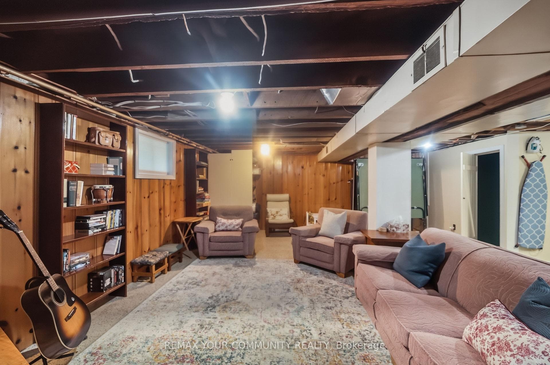 223 Richmond Street photo 15
