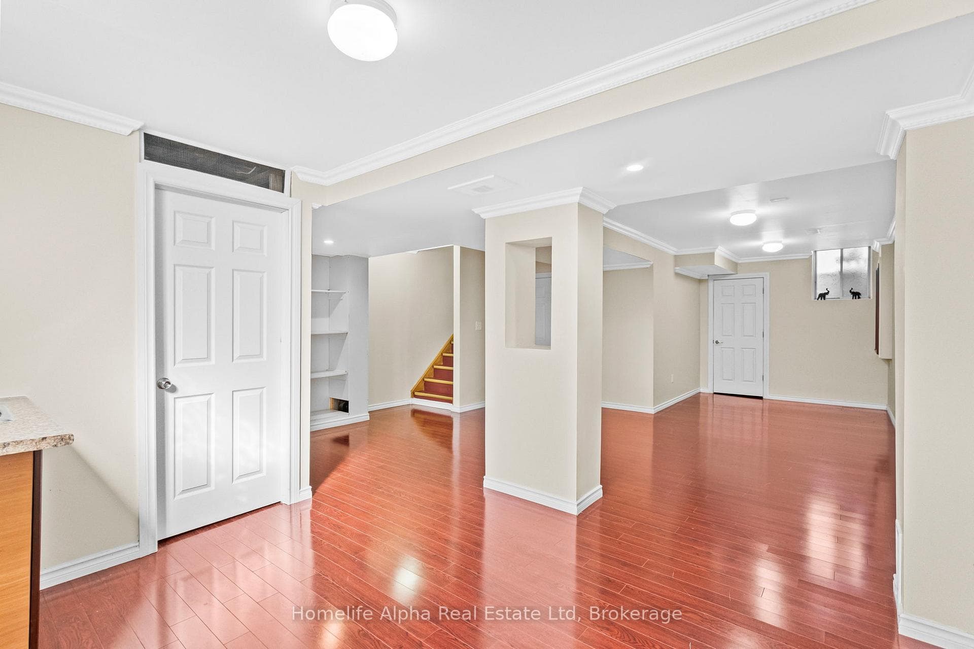 10 Bon Echo Court photo 32