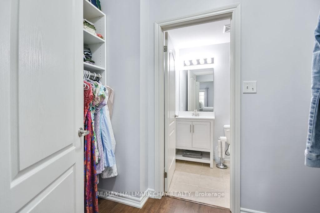 43 Ferndale Drive Unit 207 photo 17
