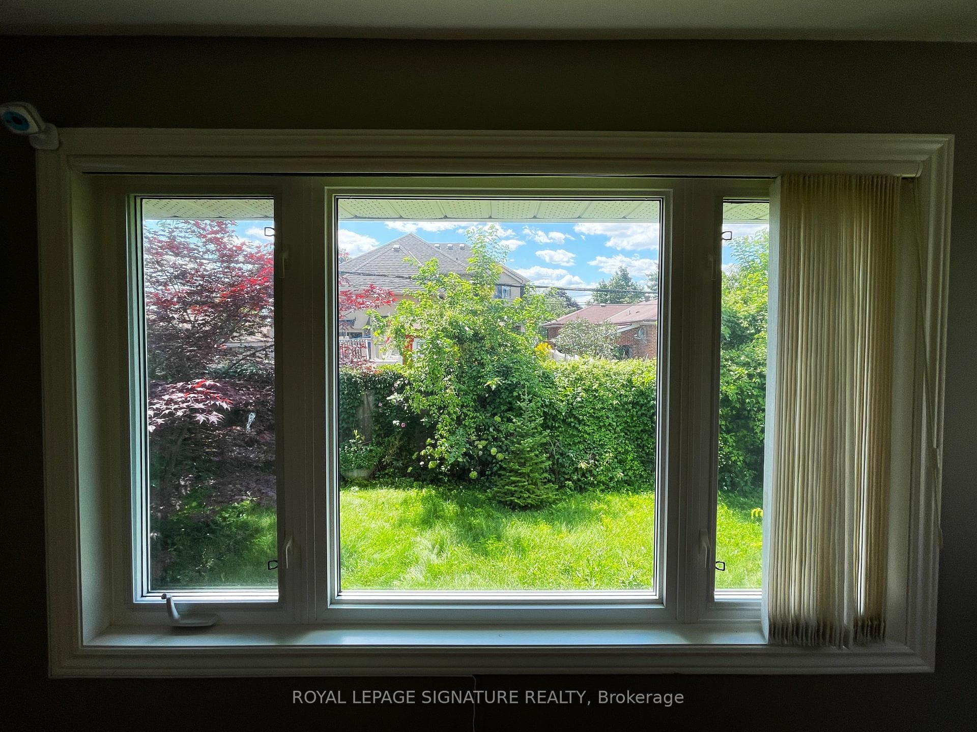 48 carsbrooke Road photo 13