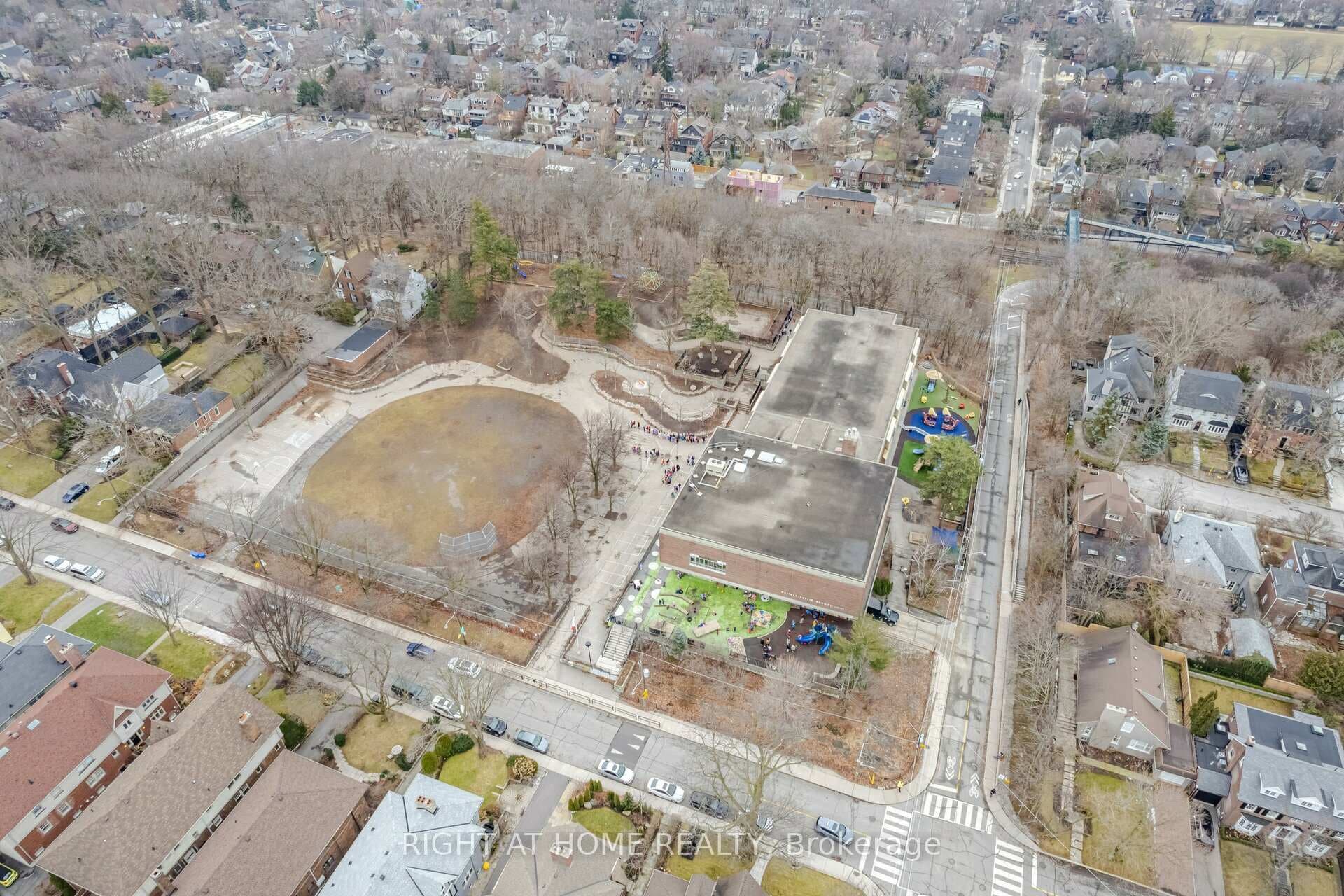 Whitney Junior Public School