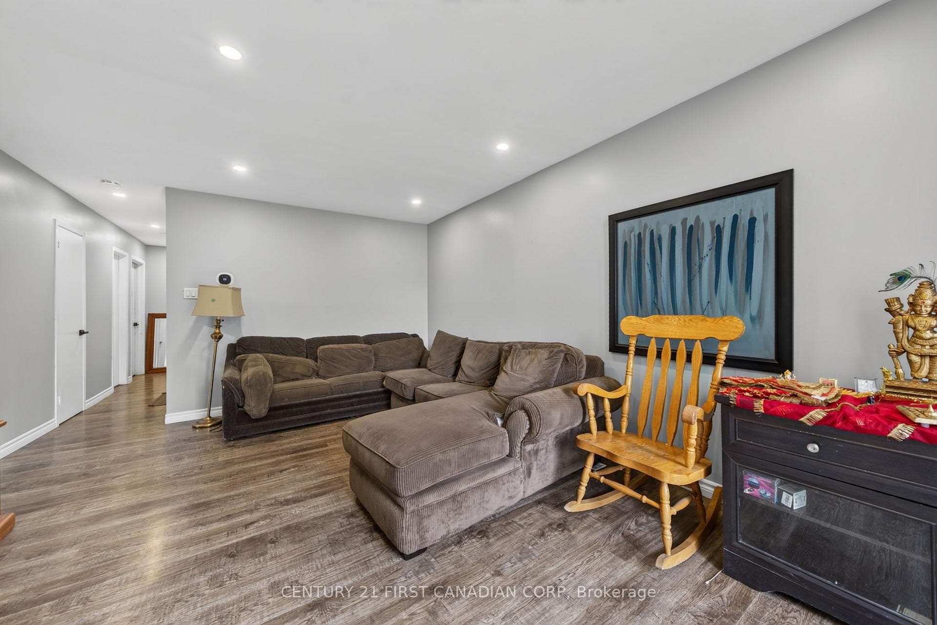 224 CULVER Crescent photo 6