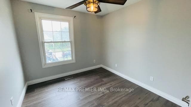 581 Laural Drive photo 18