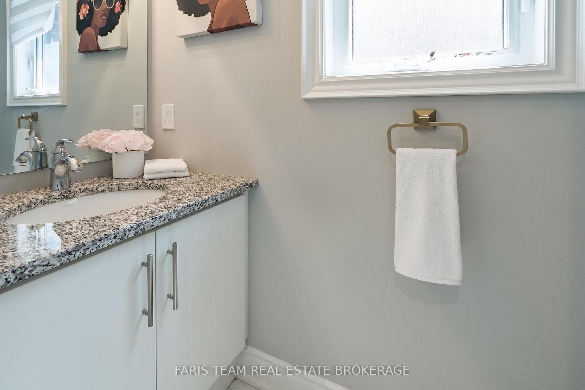 236 Eighth Avenue photo 16