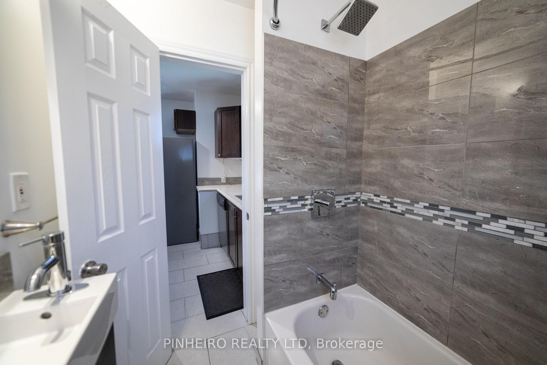 84 Homan Street photo 24