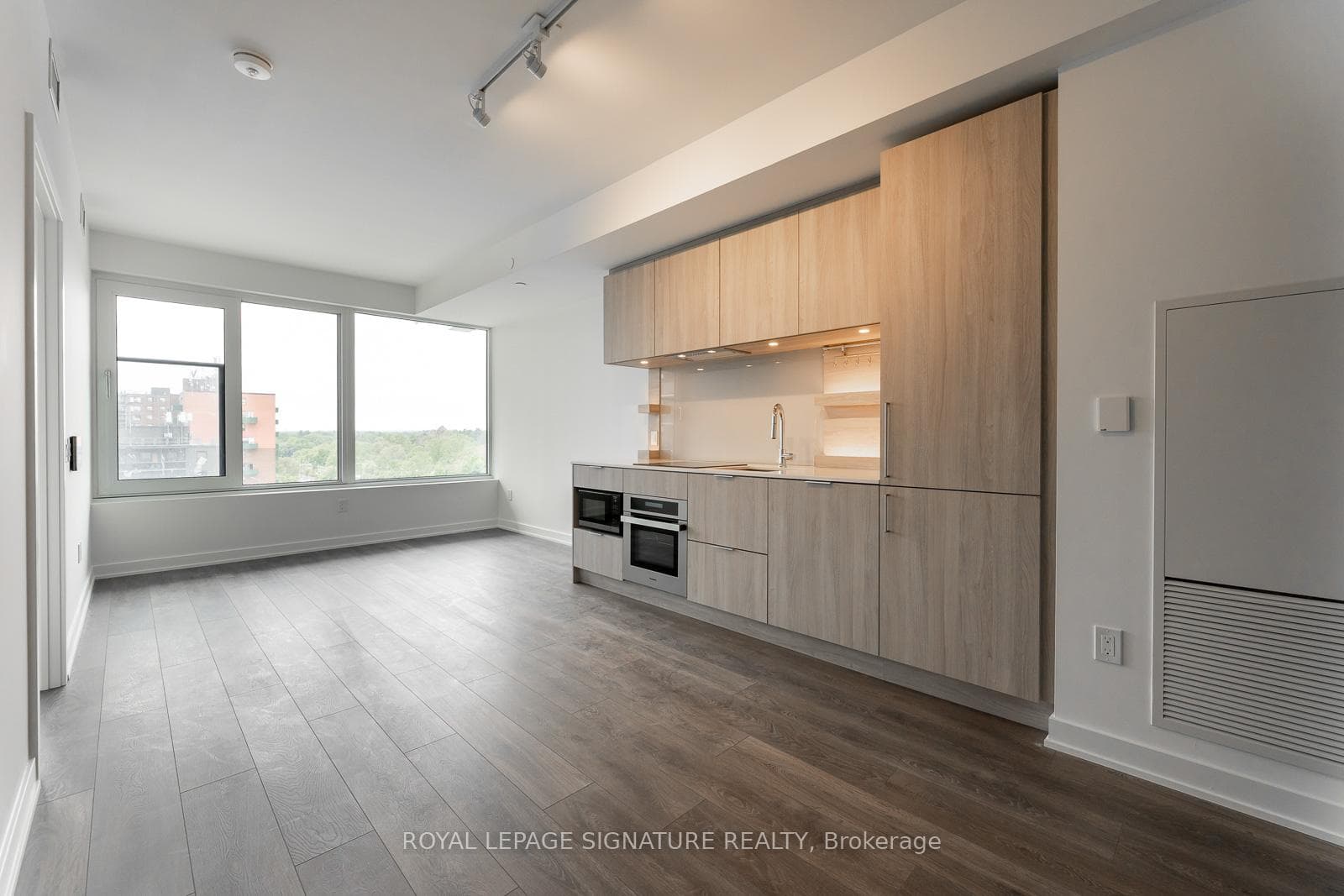 28 Ann Street Unit 718 photo 8