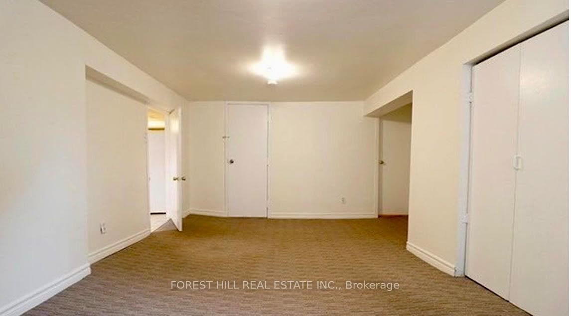 922 Avenue Road Unit Lower#1 photo 5