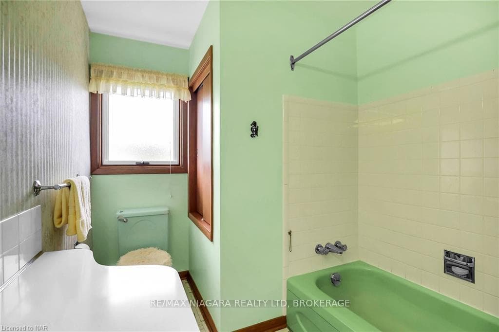 14 JOANNA Drive photo 27