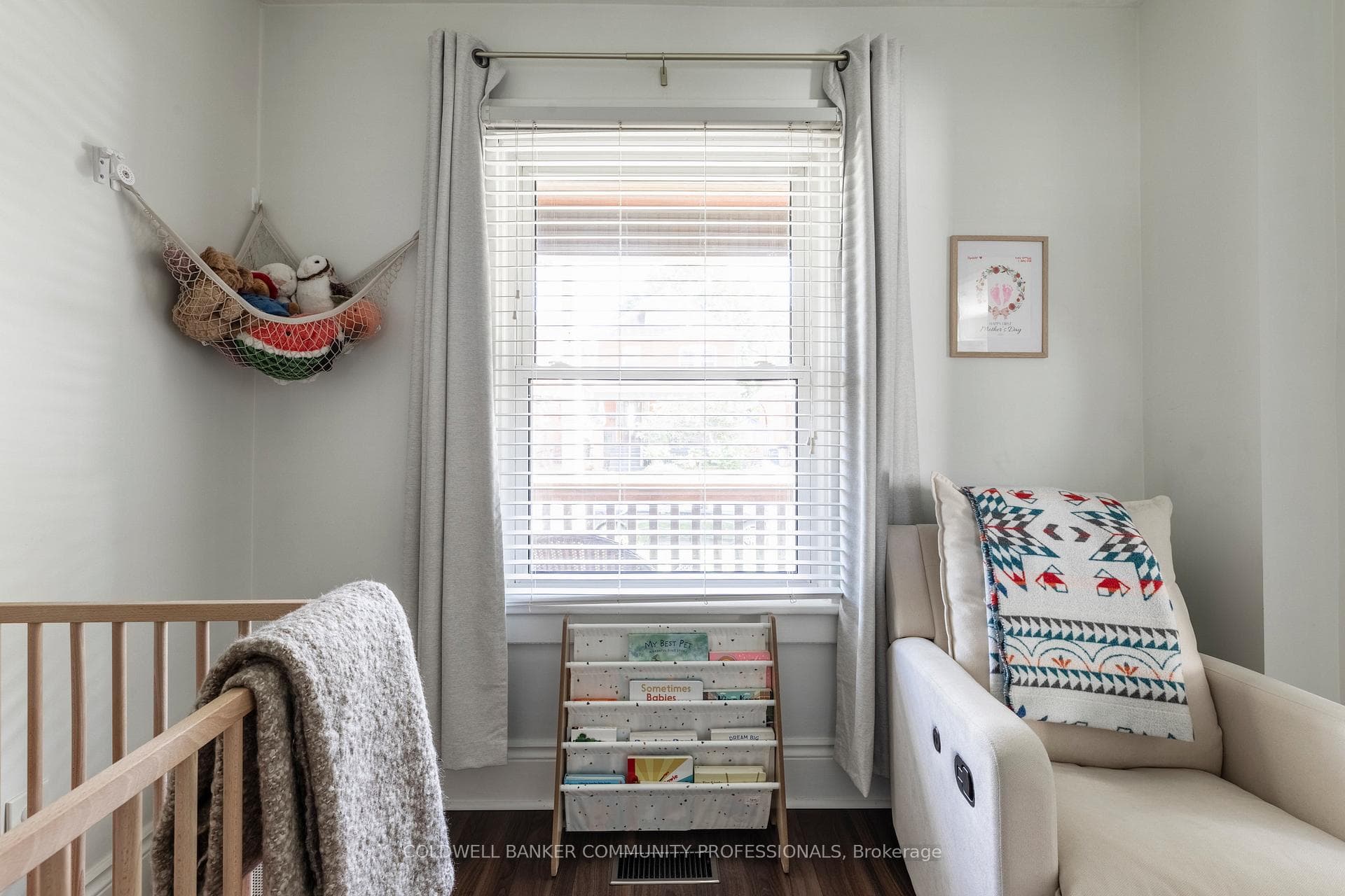68 Graham Avenue photo 10