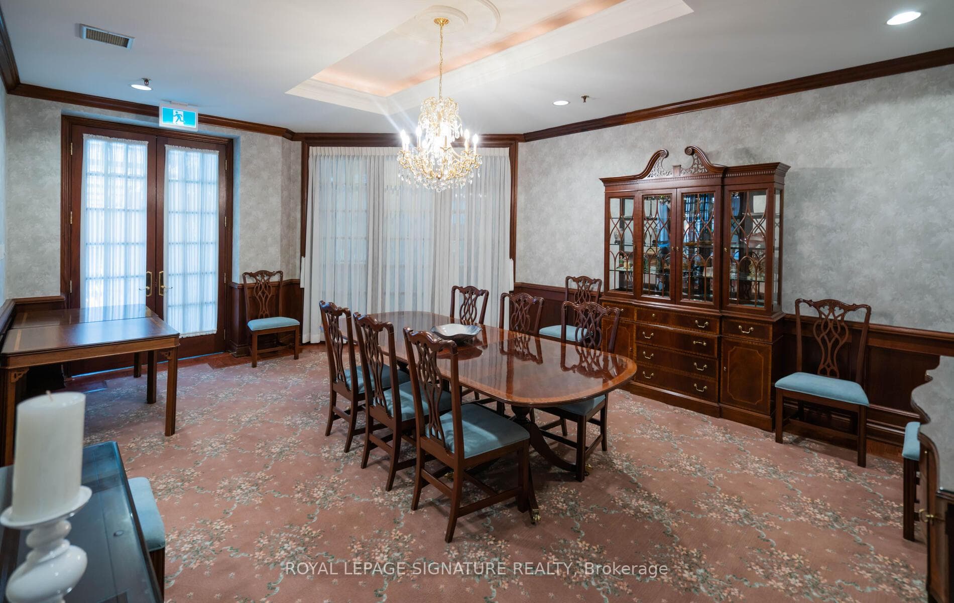 Elegant Private Dining Room!