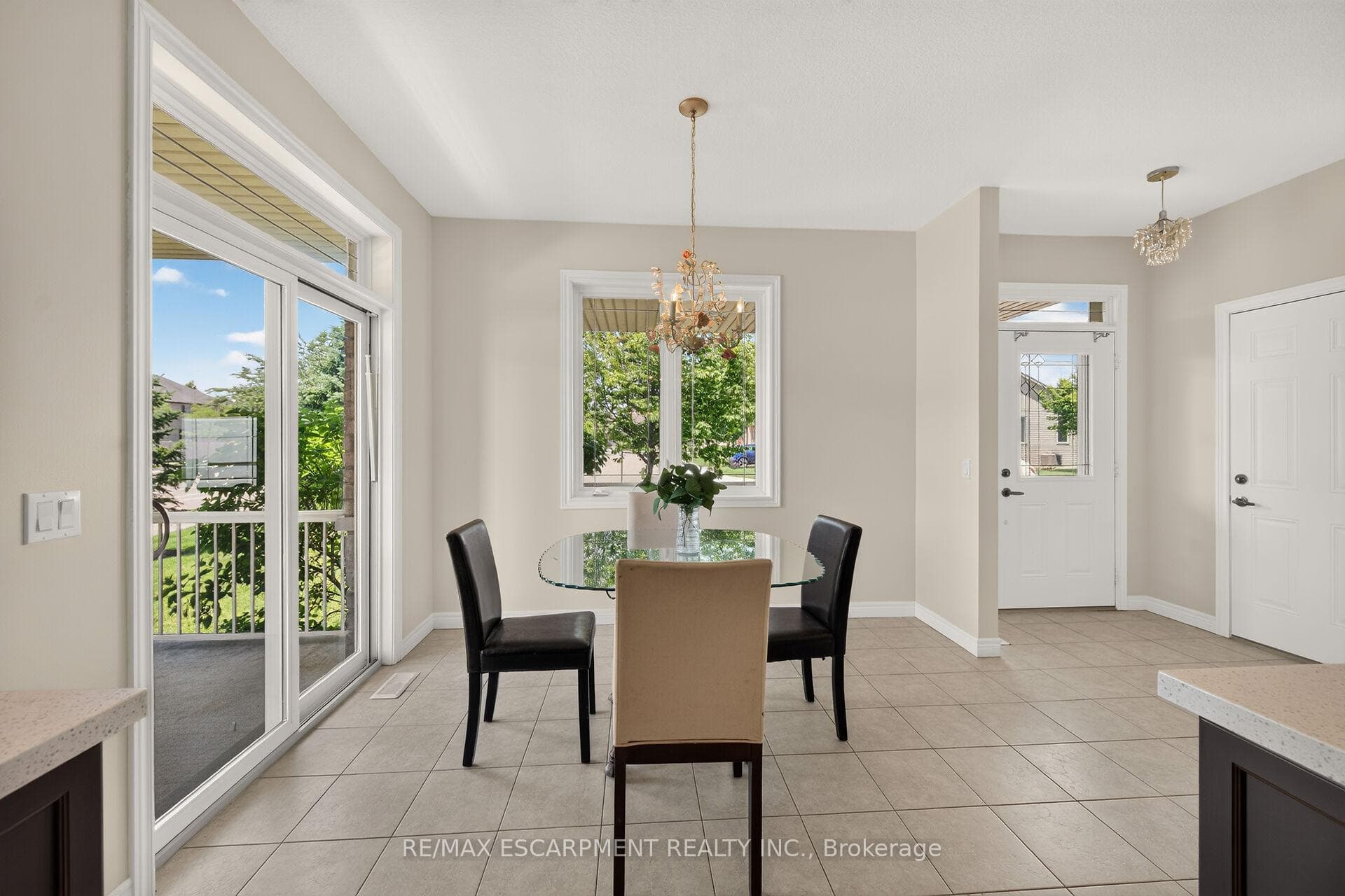 14 Ecker Lane photo 8