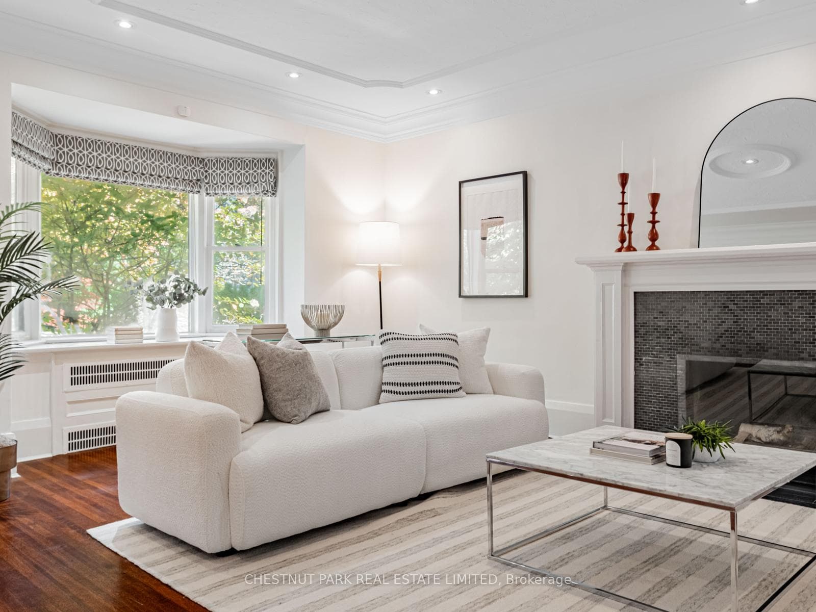 21 Cortleigh Boulevard photo 10