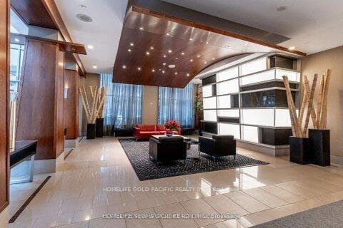 18 Holmes Avenue Unit 707 photo 5