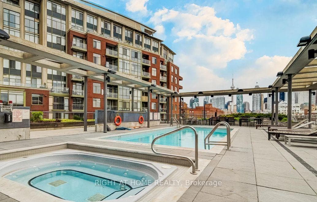33 Mill Street Unit 2505 photo 17