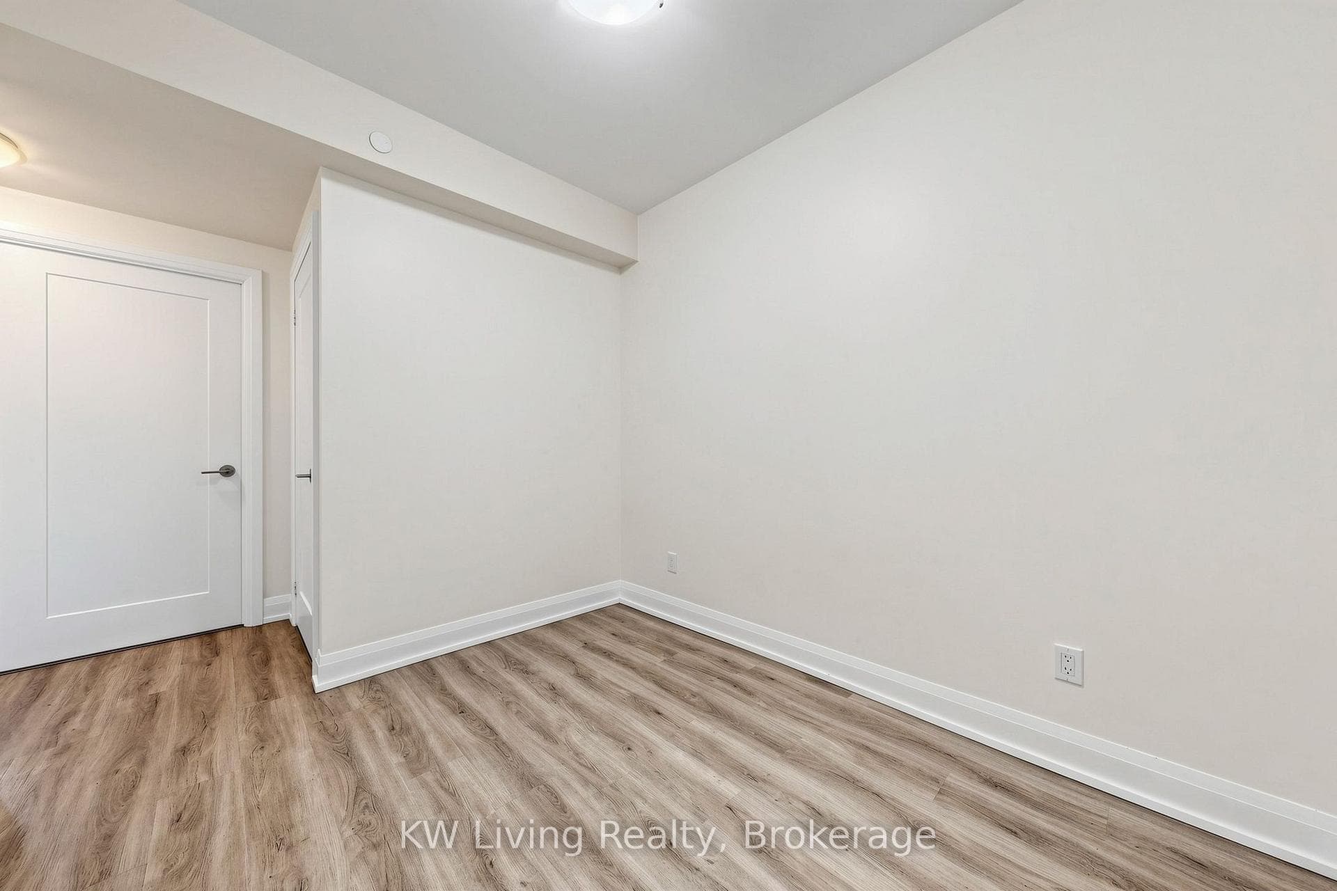 18 Graydon Hall Drive Unit 312 photo 10