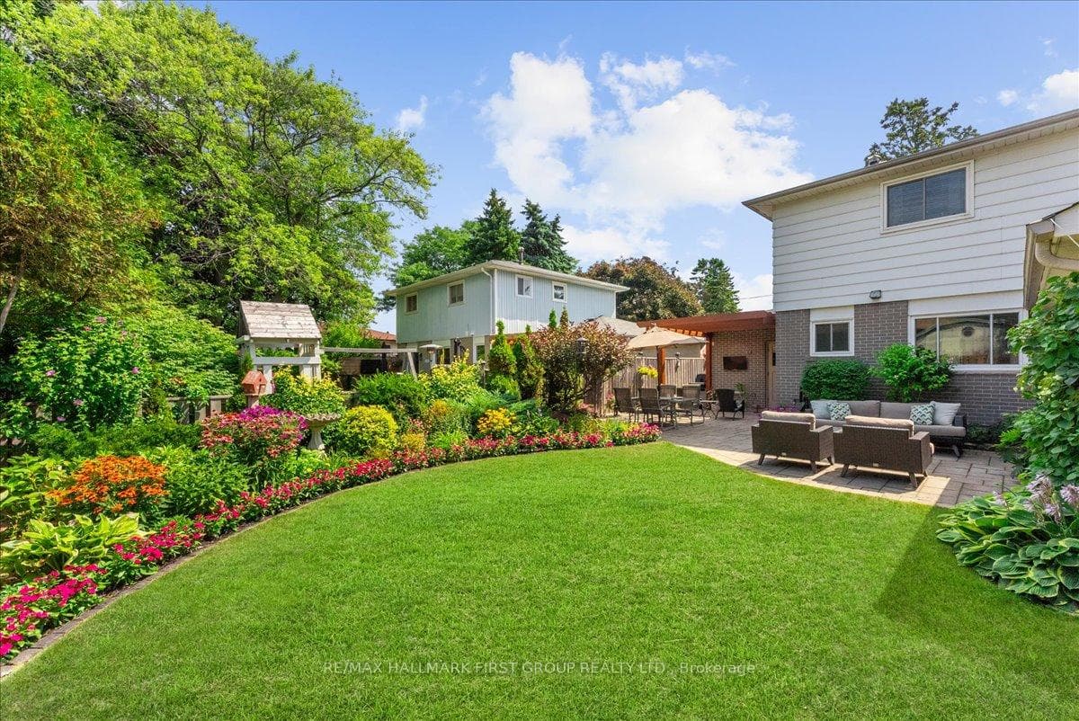 820 Sanok Drive photo 43