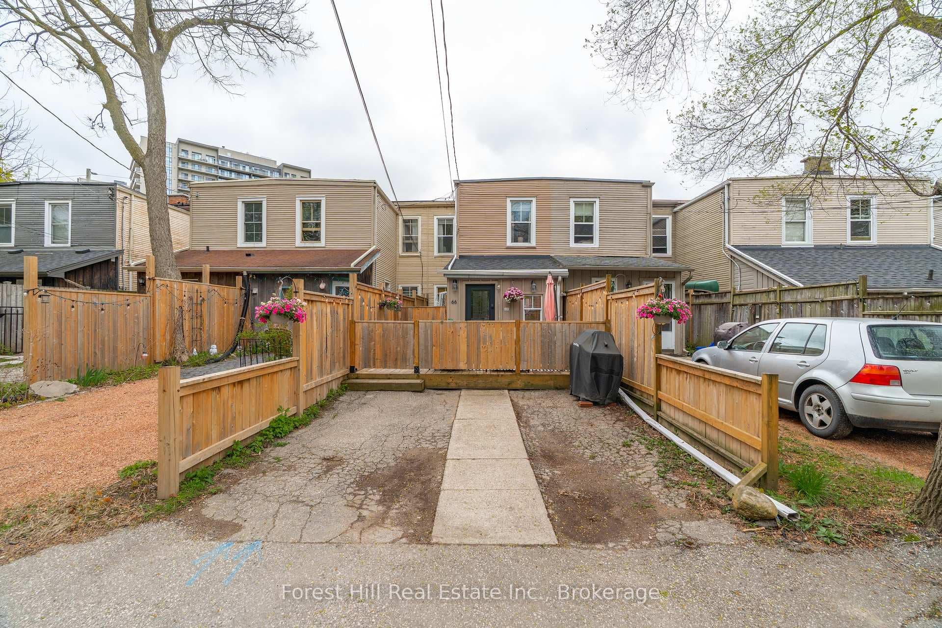66 St Andrews Street photo 33