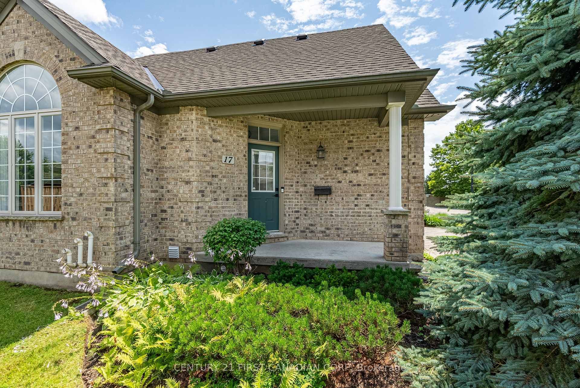 575 Mcgarrell Place Unit 17 photo 4