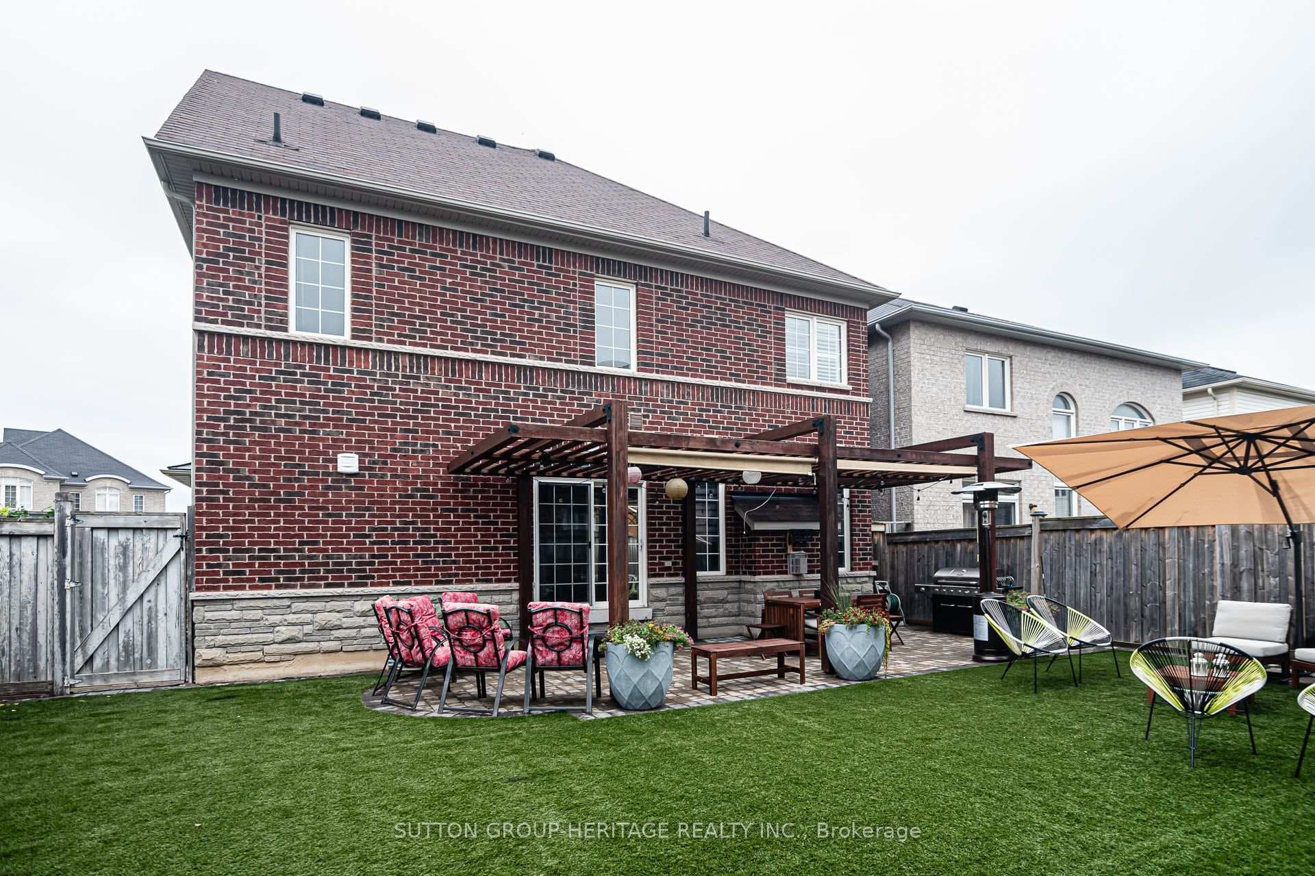 10 Kirk Avenue photo 34