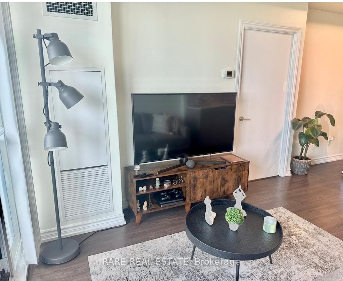 50 Forest manor Road Unit 2204 photo 6