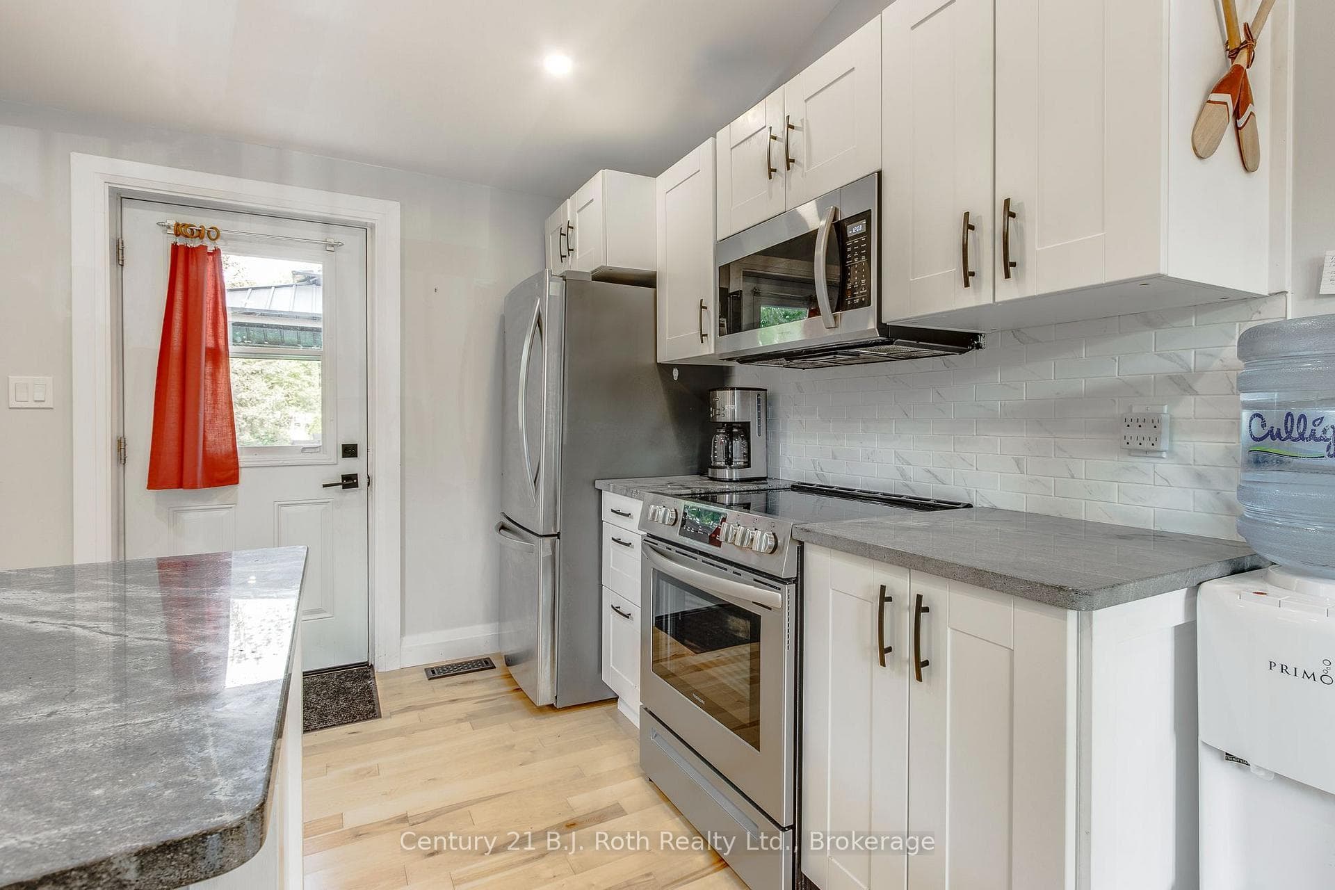 8 Arbor Road photo 7