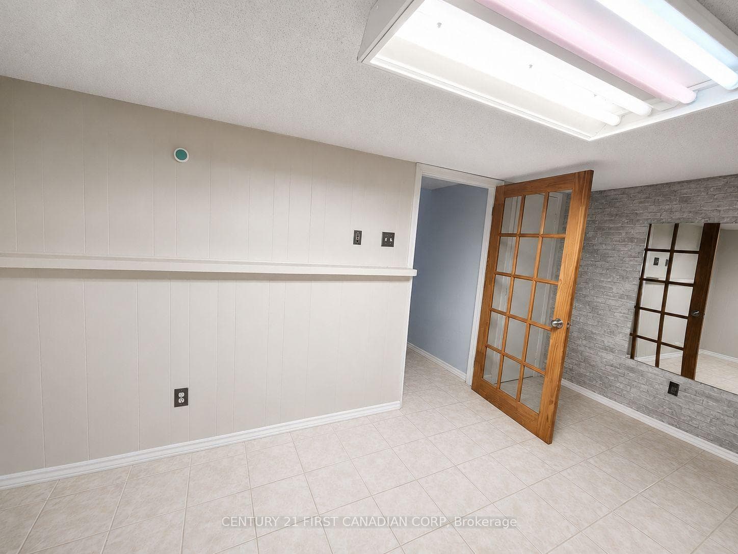 40 Fairfax Court Unit 17 photo 18